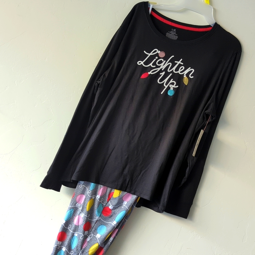 Women's holiday pajama set